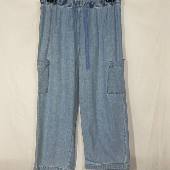 Basic editions baggy capris  - Picture 1 of 9